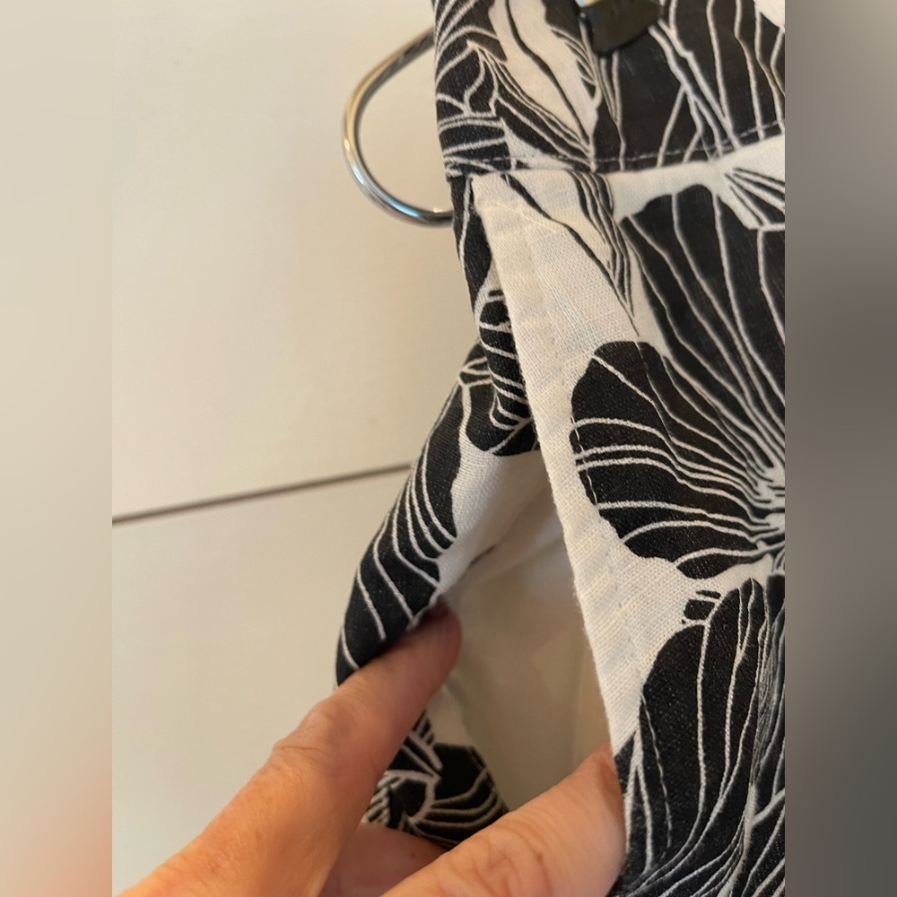 Tahari 100% Linen Tropical Print Pants – Chic & Effortless Style Size Med - Picture 3 of 7